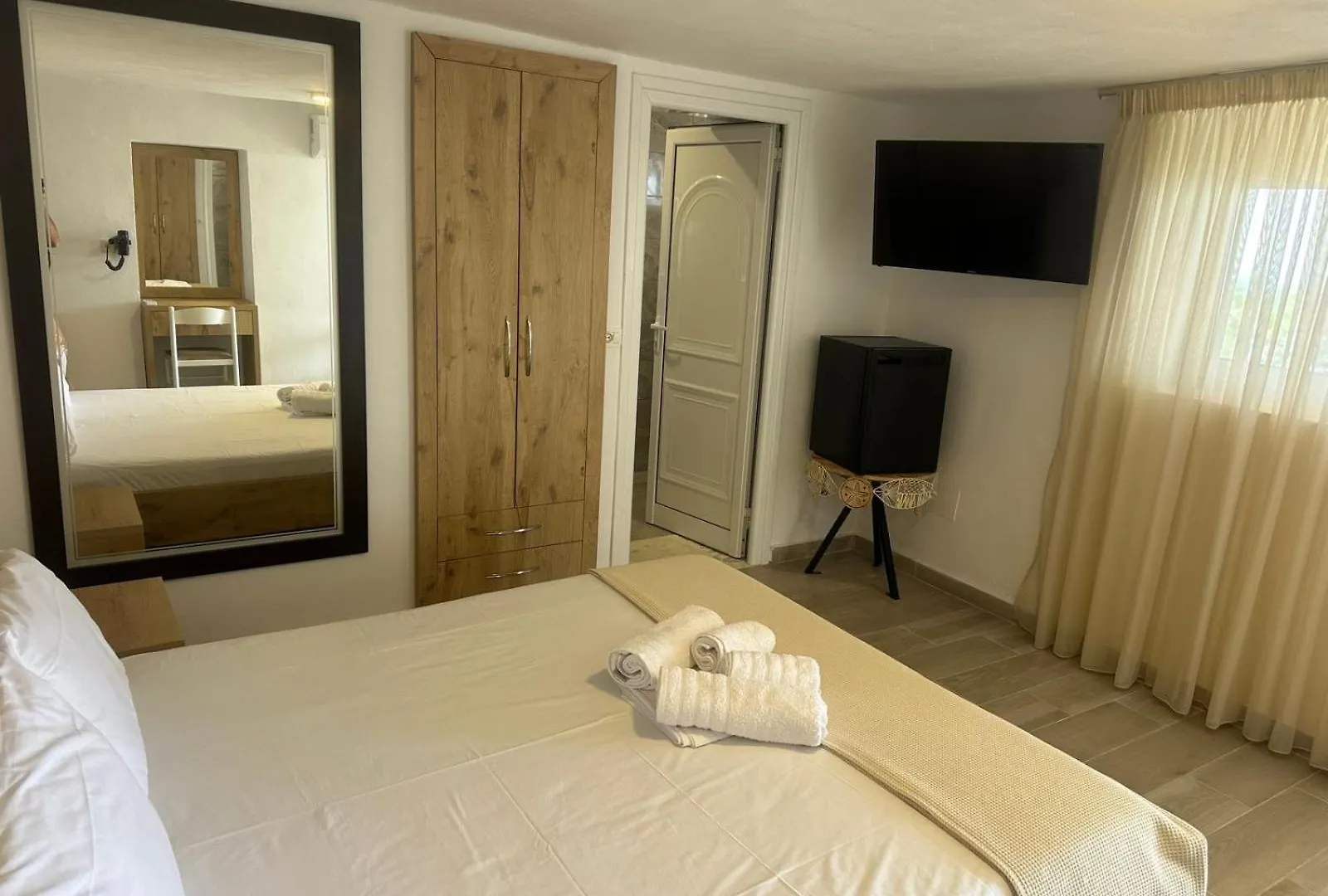 Kalami Rooms Dhërmi 乡村民宿